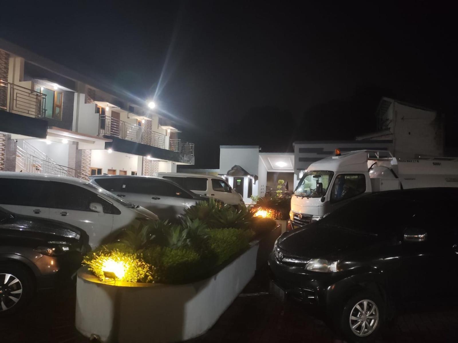 Hotel Cibening Purwakarta Eksteriør billede