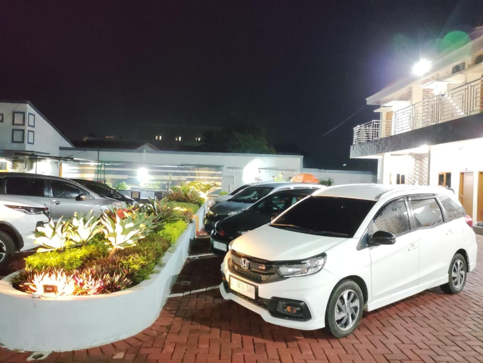 Hotel Cibening Purwakarta Eksteriør billede