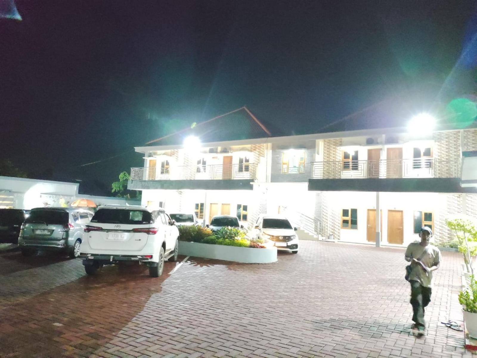 Hotel Cibening Purwakarta Eksteriør billede