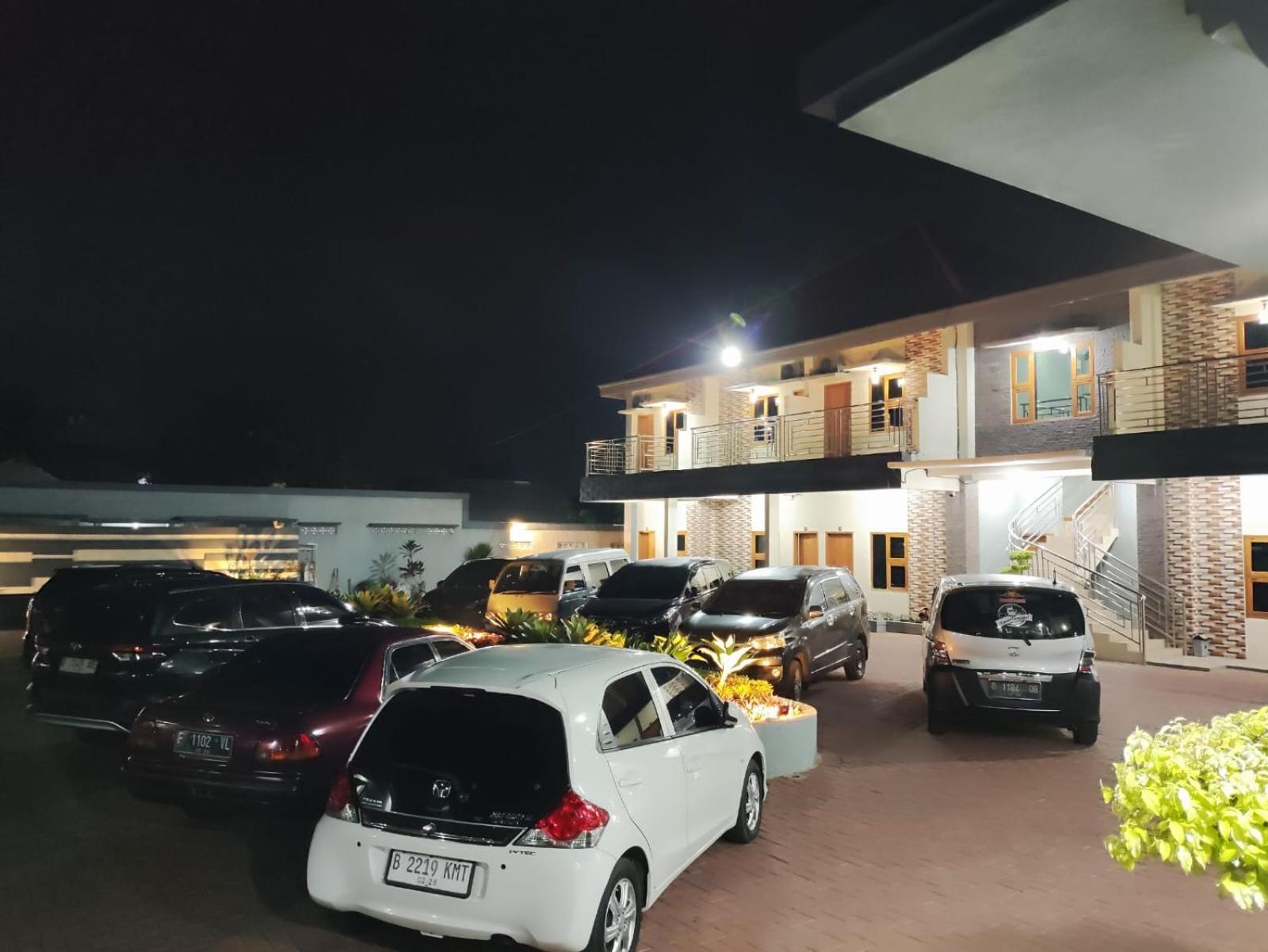 Hotel Cibening Purwakarta Eksteriør billede