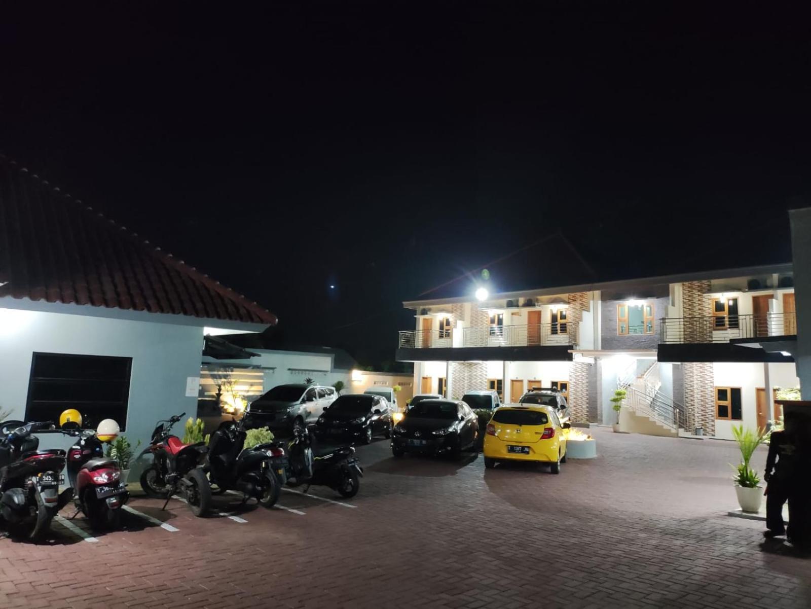 Hotel Cibening Purwakarta Eksteriør billede