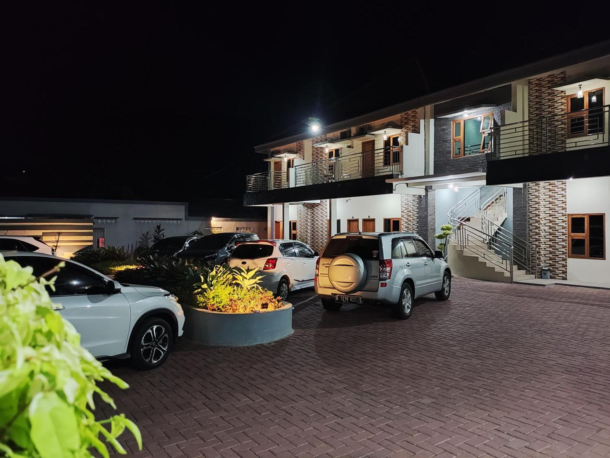 Hotel Cibening Purwakarta Eksteriør billede