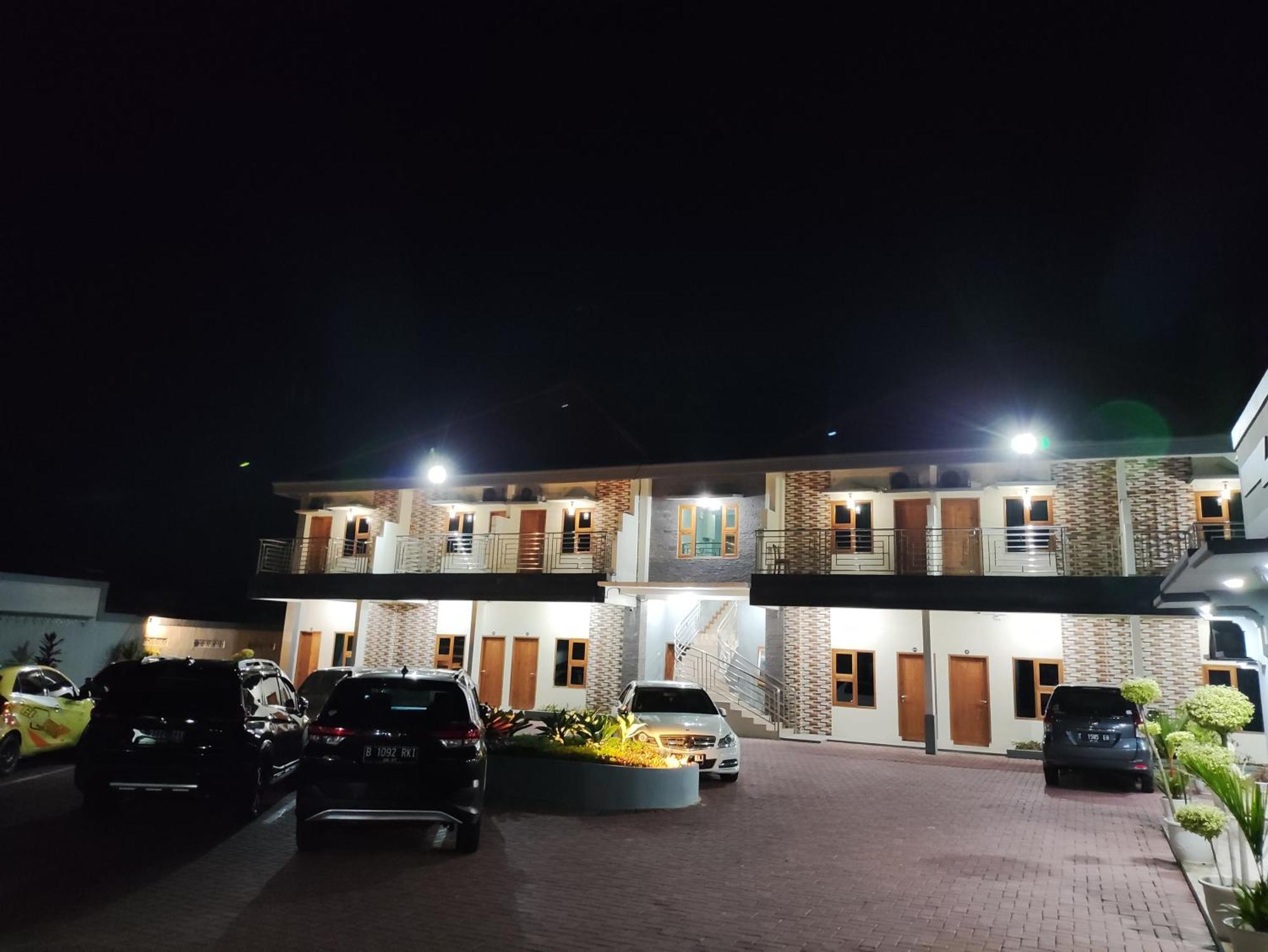 Hotel Cibening Purwakarta Eksteriør billede