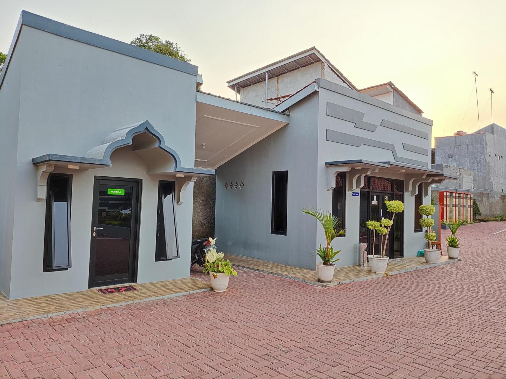 Hotel Cibening Purwakarta Eksteriør billede