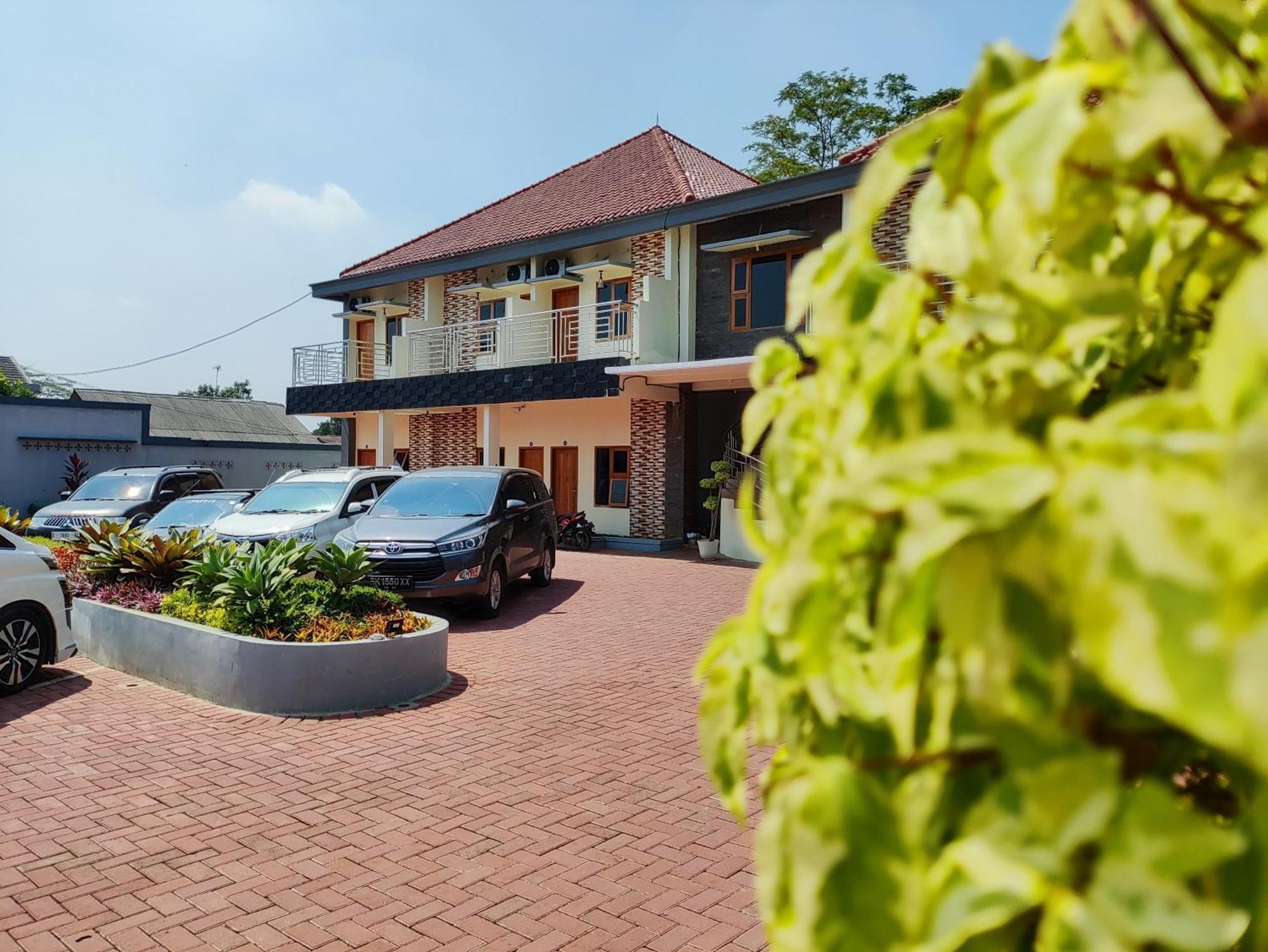 Hotel Cibening Purwakarta Eksteriør billede