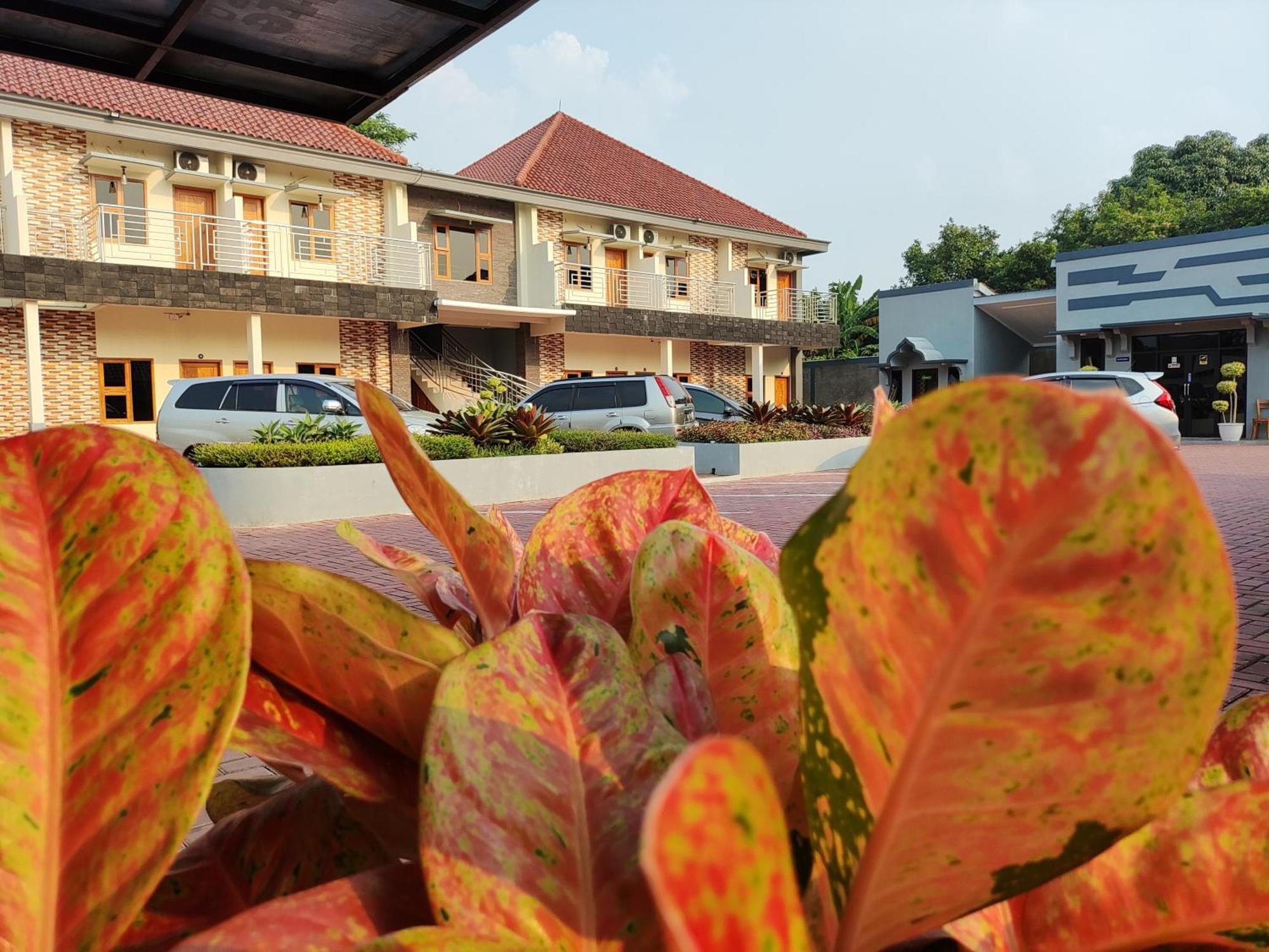 Hotel Cibening Purwakarta Eksteriør billede