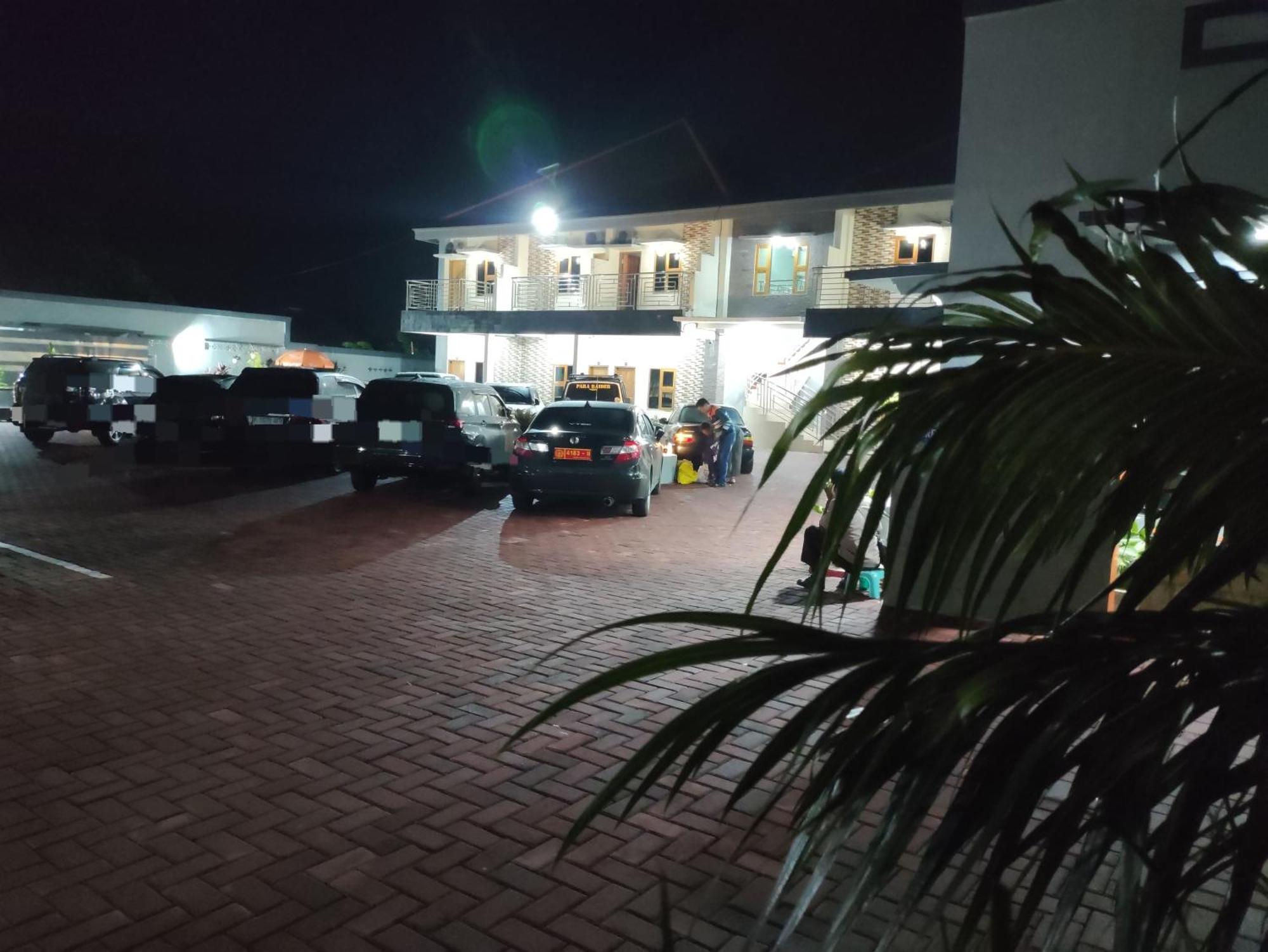 Hotel Cibening Purwakarta Eksteriør billede
