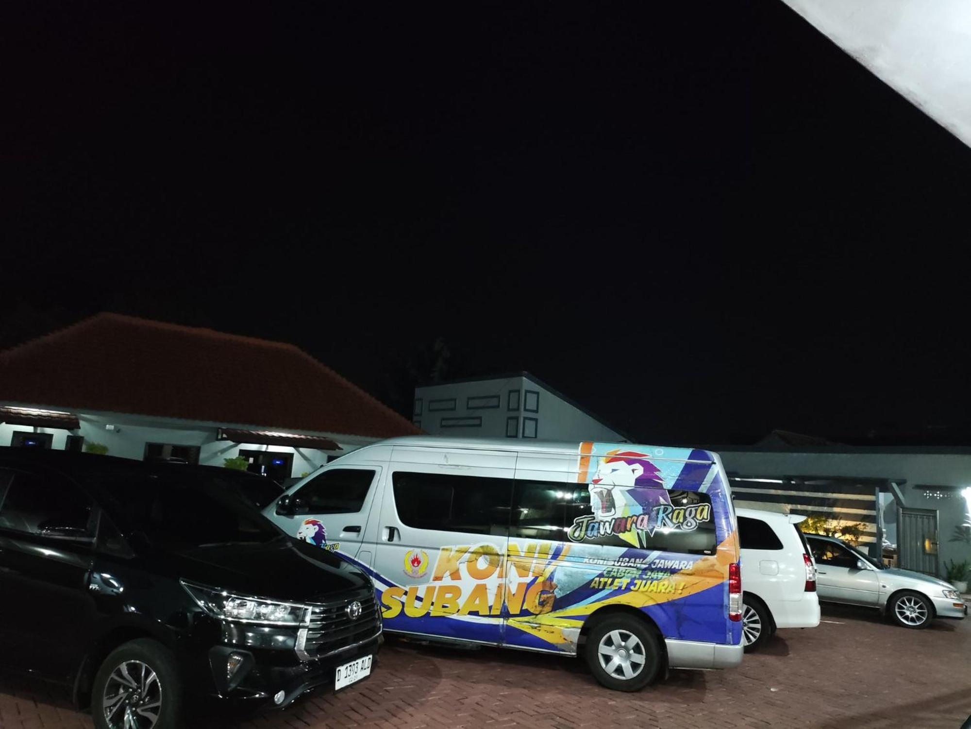 Hotel Cibening Purwakarta Eksteriør billede