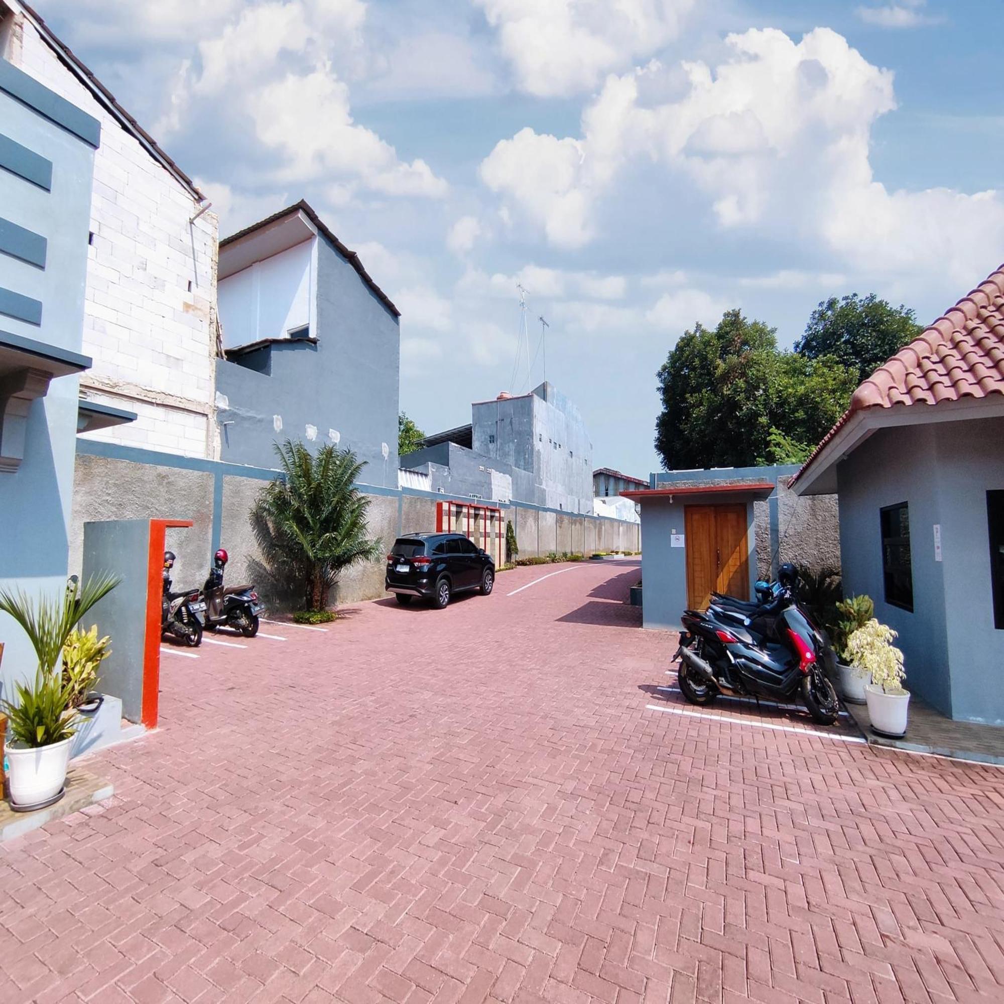 Hotel Cibening Purwakarta Eksteriør billede